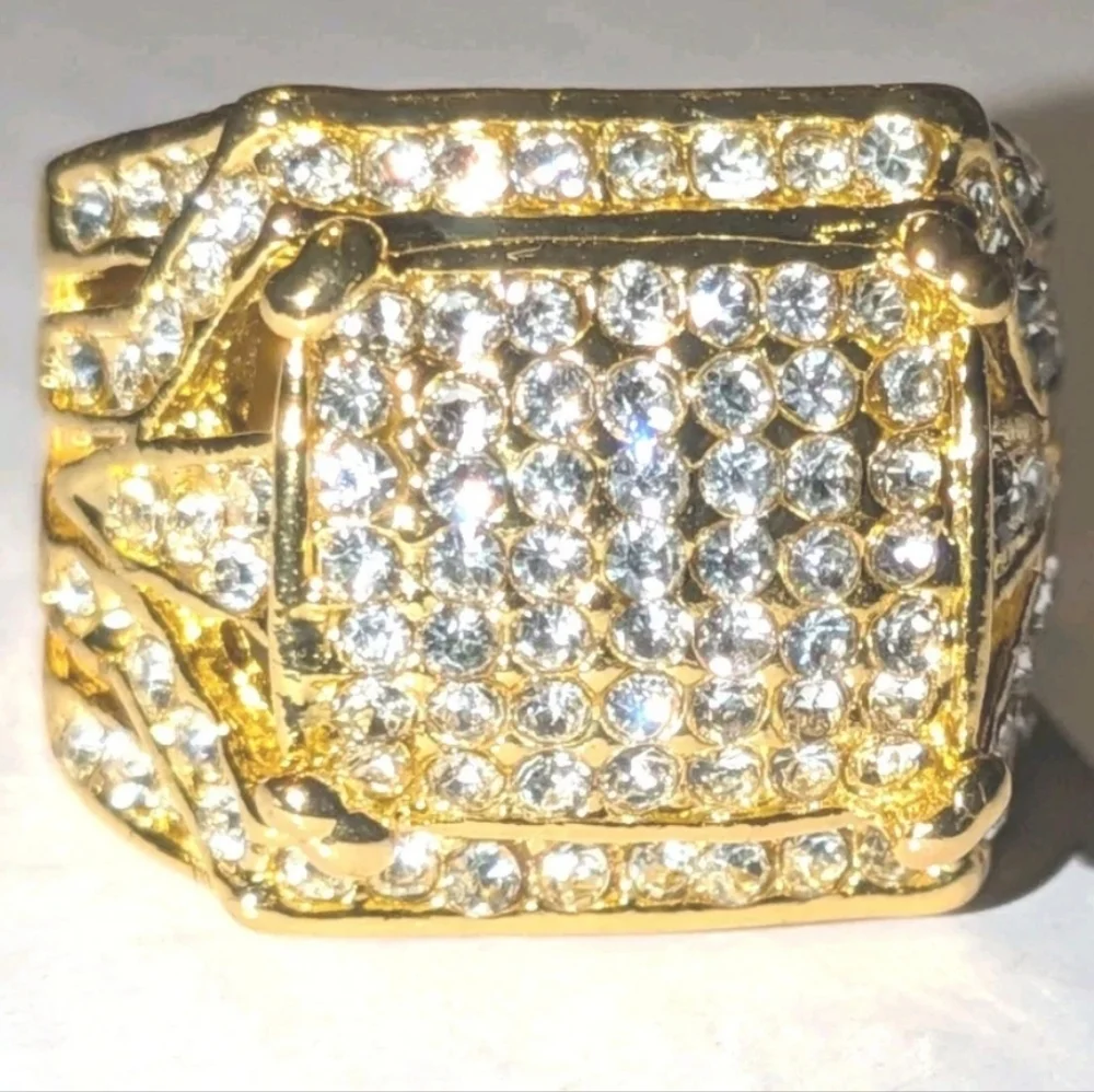 Gold and Silver Diamond Pavé Rings with Intricate Designs